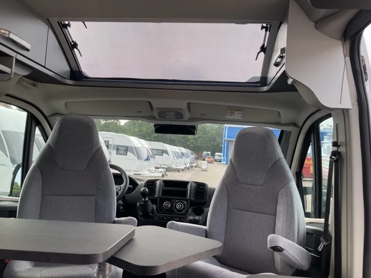 Fahrzeugbild Weinsberg CaraTour 600 ME ++MEGA-DEAL++ #5