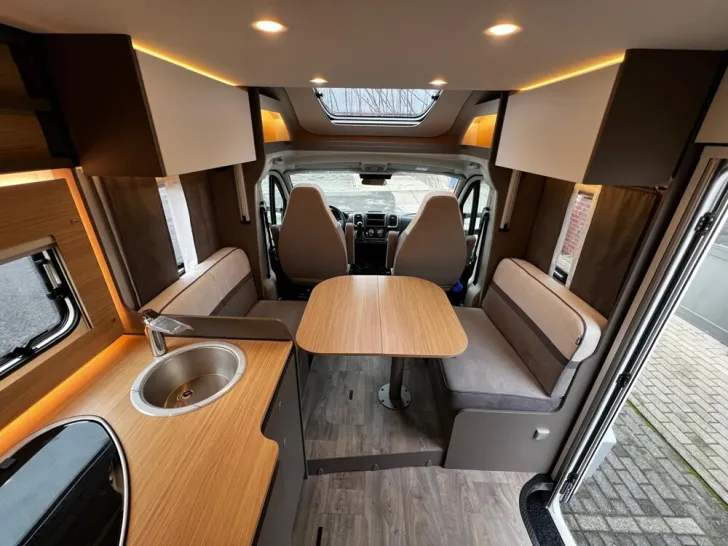 Fahrzeugbild LMC Tourer Lift H 720 #11