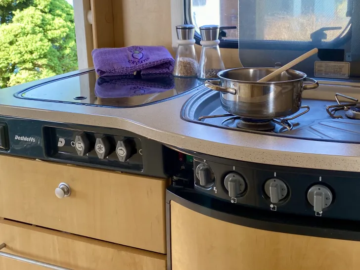 Fahrzeugbild Dethleffs Camper 470 V gut gepflegt, inkl. #8