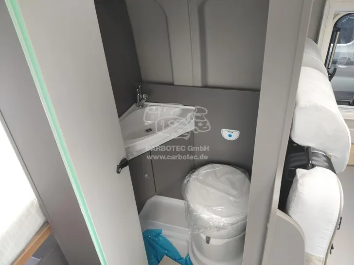 Fahrzeugbild LMC Innovan 540 #4