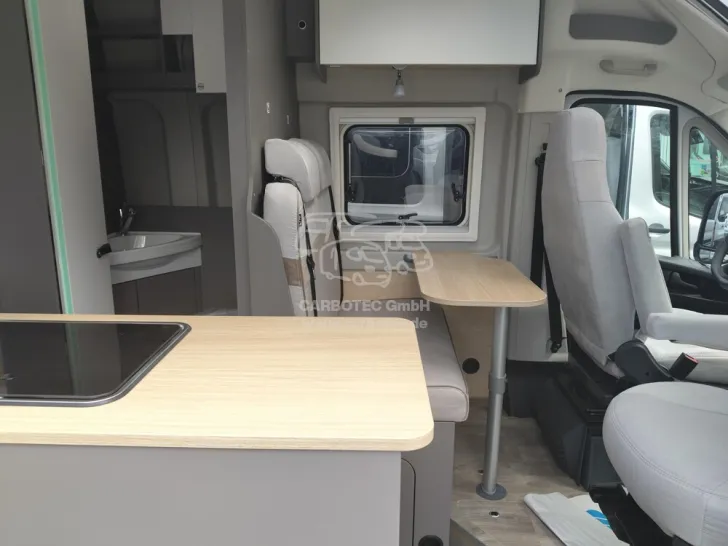 Fahrzeugbild LMC Innovan 540 #7