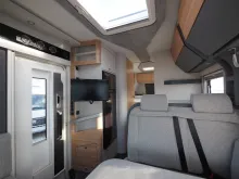 Fahrzeugbild Dethleffs Pulse I 7051 DBM GT, SAT/TV, Markise, Kam. #5