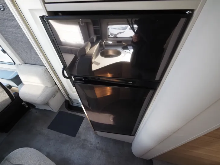 Fahrzeugbild Dethleffs Pulse I 7051 DBM GT, SAT/TV, Markise, Kam. #8