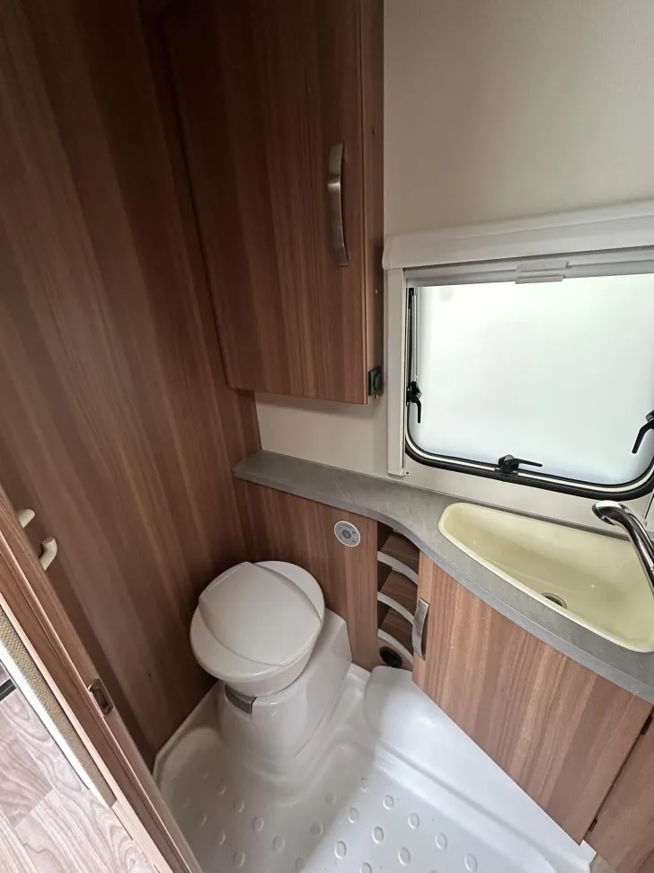 Fahrzeugbild Weinsberg CaraOne 480 EU #8