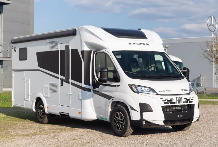 Fahrzeugbild Sunlight Adventure T 68 LTE Paket- 100 WP Solar- ACC #3