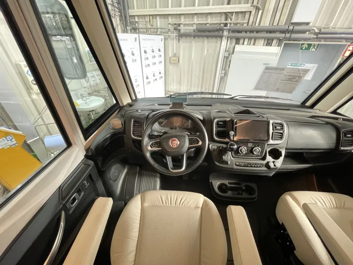 Fahrzeugbild Knaus SUN I 900 LEG *Media*Festtank-Toi.* #9