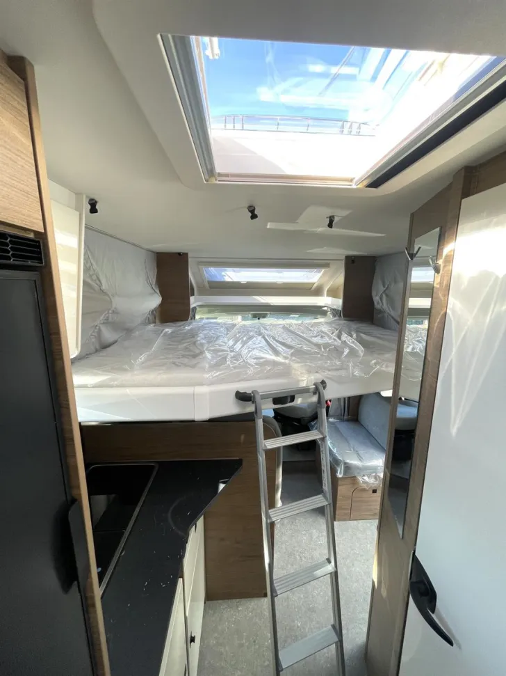 Fahrzeugbild Corigon Pure T 70 S Automatik Markise Solar RFK Hubbett #10