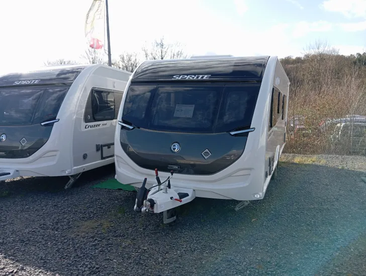 Fahrzeugbild SWIFT Sprite Cruzer 550 Heckbad sep Dusche #3
