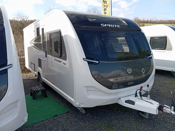 Fahrzeugbild SWIFT Sprite Cruzer 550 Heckbad sep Dusche #1