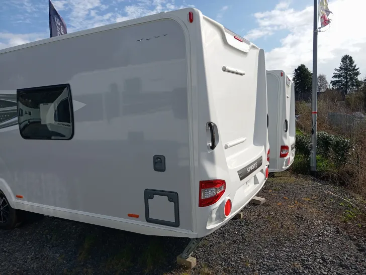 Fahrzeugbild SWIFT Sprite Cruzer 550 Heckbad sep Dusche #5