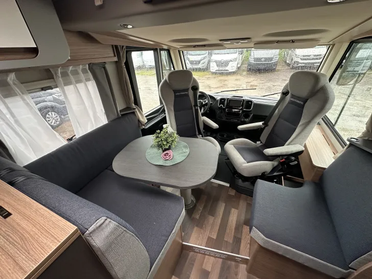 Fahrzeugbild Weinsberg CaraCore 700 MEG Automatik, 4,4 t, UVP 114.702€ #10