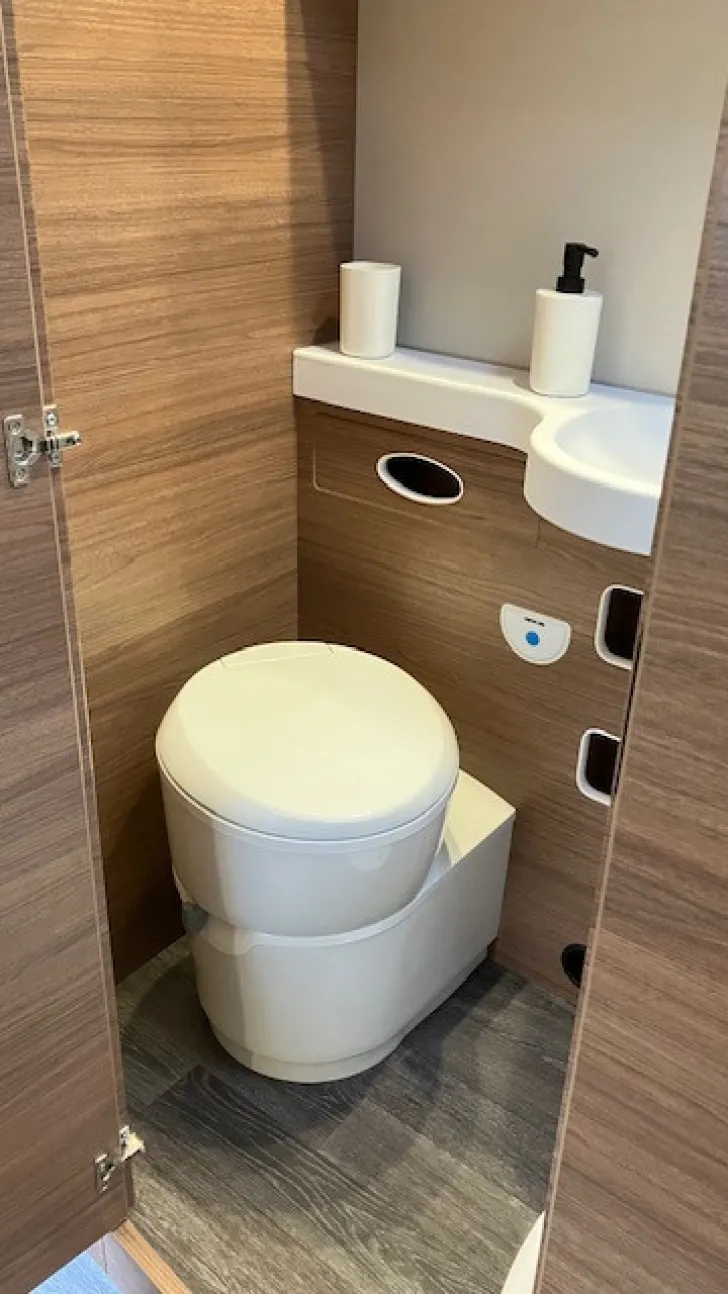 Fahrzeugbild Knaus L!VE LIVE I 700 MEG *180PS*Betterweiterung* #26