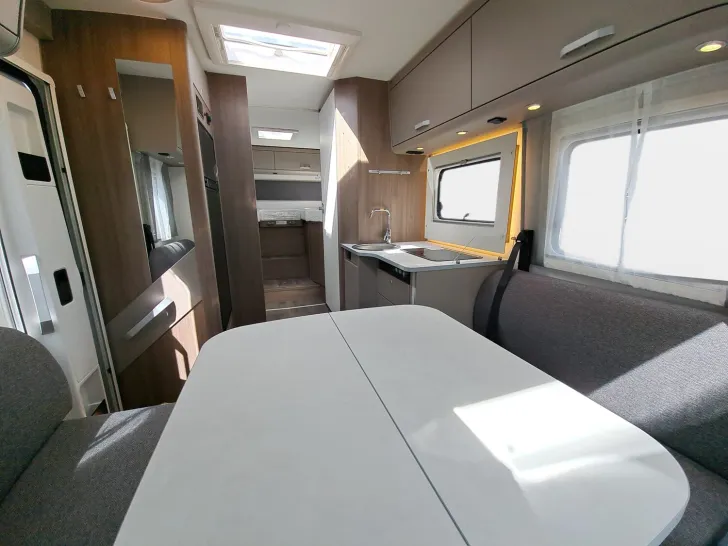 Fahrzeugbild Carado T 457 Pro+, LTE, TV, Solar, 3. Bett #9
