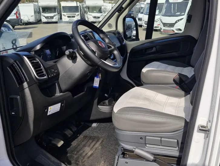 Fahrzeugbild Sunlight Adventure V 66 "LTE+TV*Markise*Sun-Roof* #10