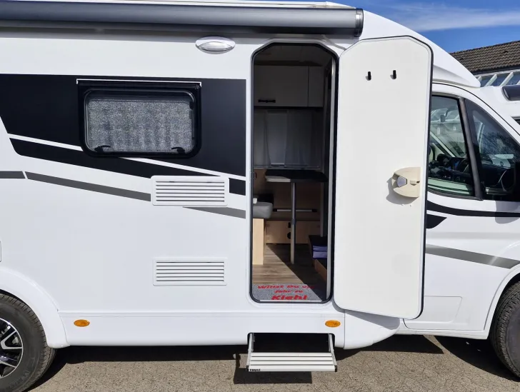 Fahrzeugbild Sunlight Adventure V 66 "LTE+TV*Markise*Sun-Roof* #13