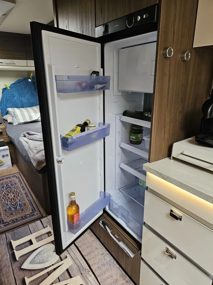 Fahrzeugbild Hymer Eriba Nova S 620 Neuwertig #6