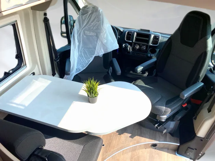 Fahrzeugbild Carado CV 600 Entry !!! Top‑Preis Garantie !!! #11