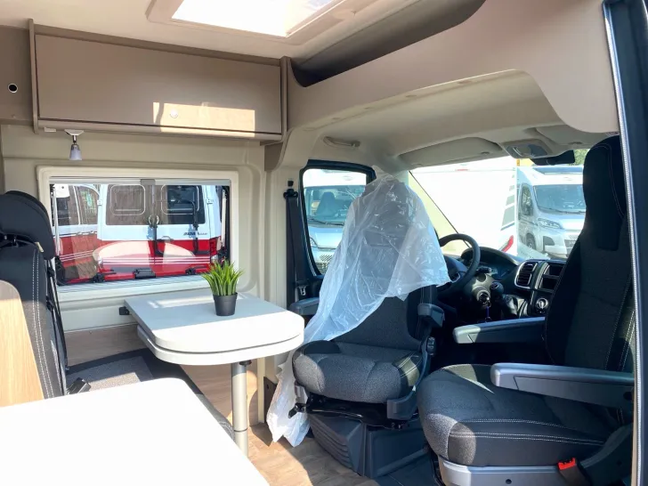 Fahrzeugbild Carado CV 600 Entry !!! Top‑Preis Garantie !!! #13