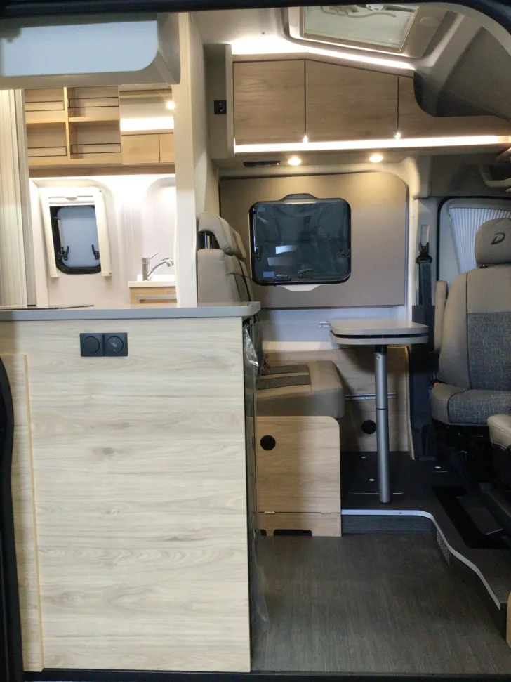 Fahrzeugbild Dethleffs Globetrail Classic 590 DK Ford Navi, Markise, #6