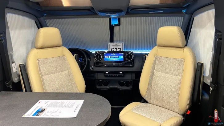 Fahrzeugbild Malibu Genius 641 LE 4x4 Black Edition Mercedes (623) #17