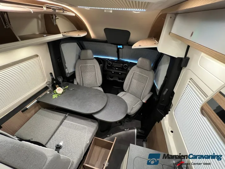 Fahrzeugbild Malibu Genius 641 LE 4x4 Black Edition Mercedes (633) #13