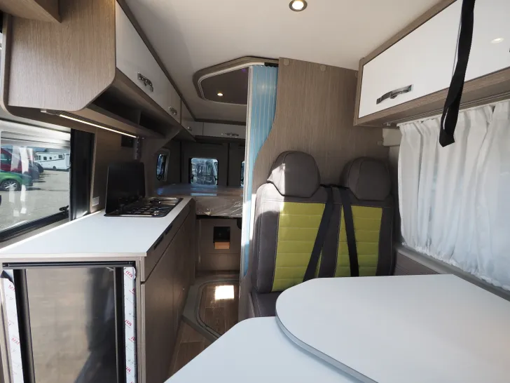 Fahrzeugbild Pössl 2Win RS Plus, Aufstelldach, Lounge & Easy Dr. #9