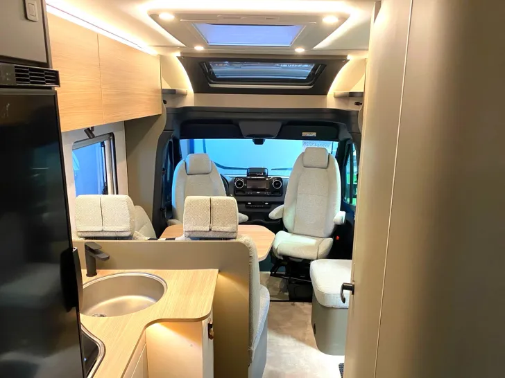 Fahrzeugbild Hymer GT-S 600 XXL Bett #20