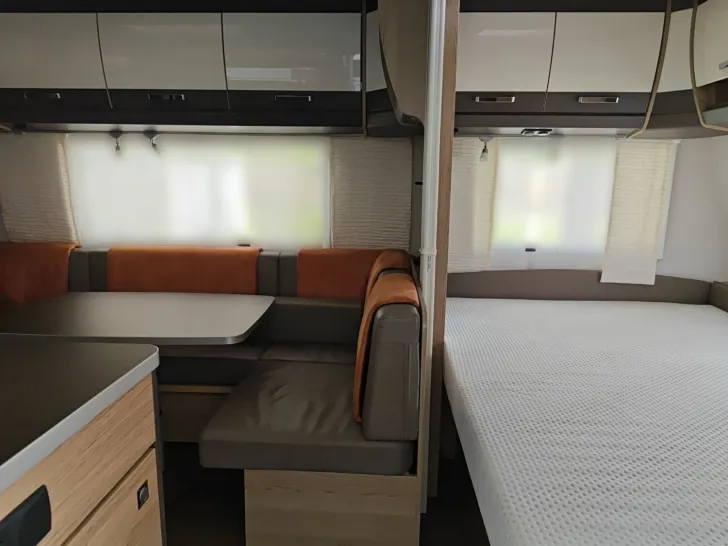 Fahrzeugbild Bürstner Averso 570 TK Top #7