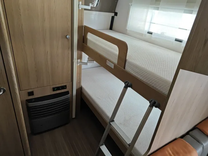 Fahrzeugbild Bürstner Averso 570 TK Top #12