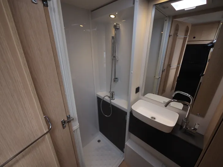 Fahrzeugbild Sunlight A 68, Automatik ! neues Modell ! Markise uvm. #16