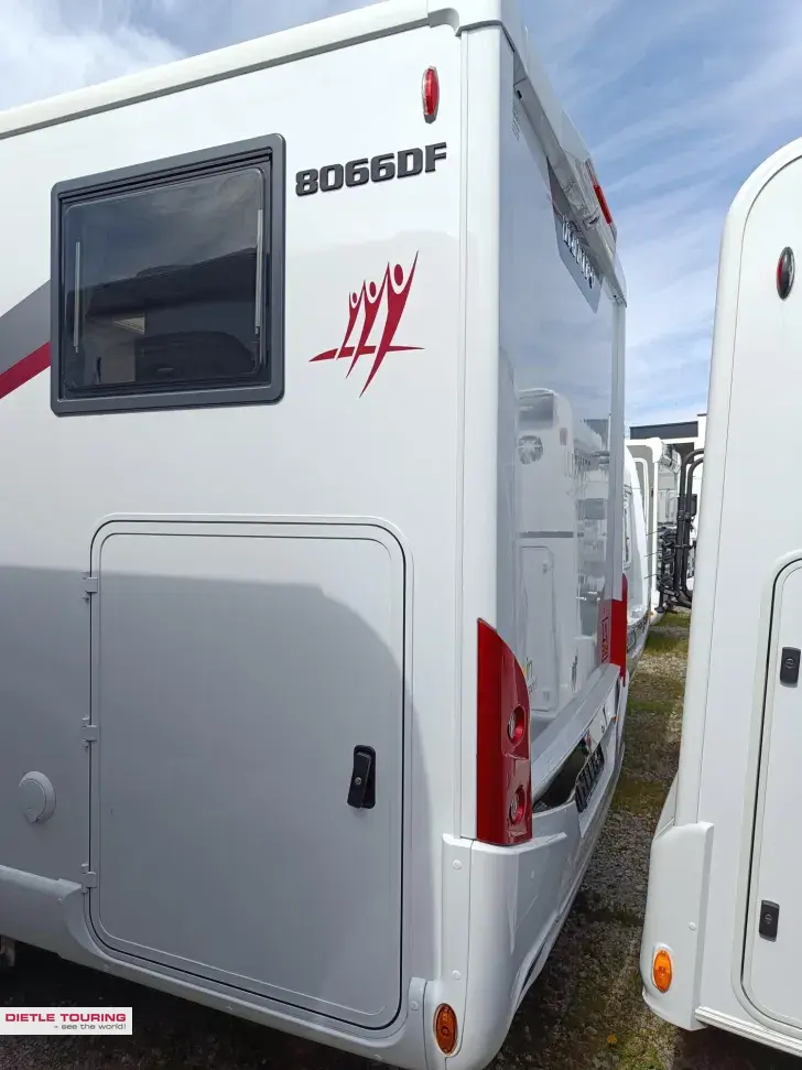 Fahrzeugbild Rapido Serie 80dF 8066dF Ultimate Line #4