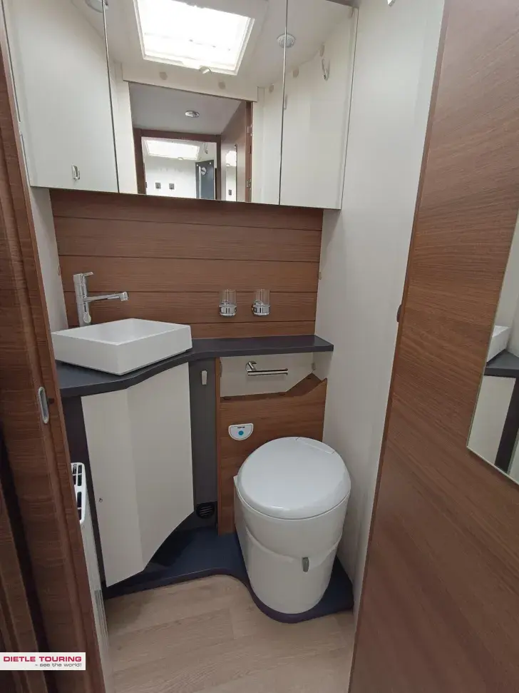 Fahrzeugbild Rapido Serie 80dF 8066dF Ultimate Line #14