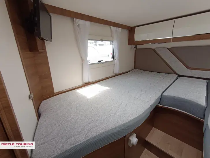 Fahrzeugbild Rapido Serie 80dF 8066dF Ultimate Line #16