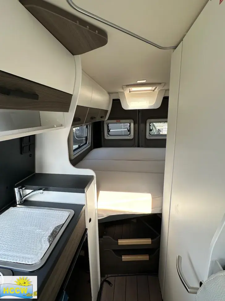 Fahrzeugbild VanTourer 600 L 180 PS mit Automatik #8
