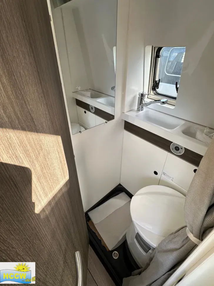 Fahrzeugbild VanTourer 600 L 180 PS mit Automatik #10