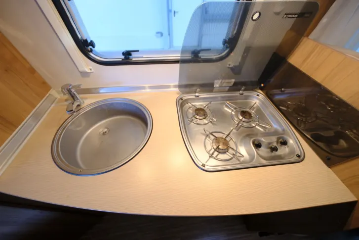 Fahrzeugbild Bürstner Nexxo T 610 / Festbett / 2x Klima/ PREISGARANTIE #13