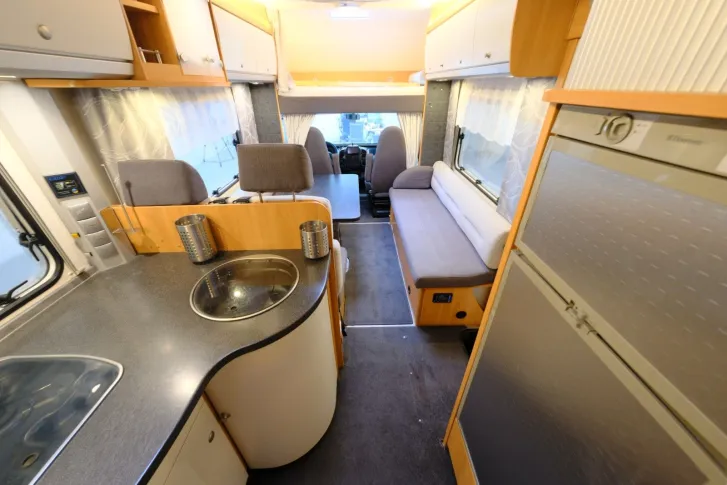 Fahrzeugbild Weinsberg Orbiter 790MQ/Festbett/Garage/2xKlima/Hubstützen #9