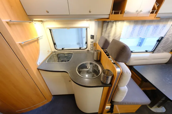 Fahrzeugbild Weinsberg Orbiter 790MQ/Festbett/Garage/2xKlima/Hubstützen #14