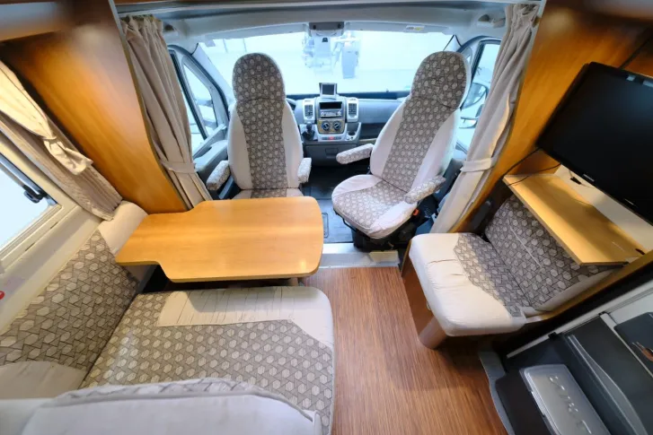Fahrzeugbild Laika Kreos 3009/Einzelbetten/Garage/Klima/Solar/AHK #7