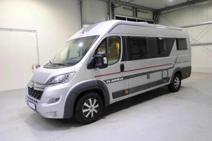 Fahrzeugbild Adria Twin 640 SLX Platinum/Einzelbetten/Klima/Solar #3