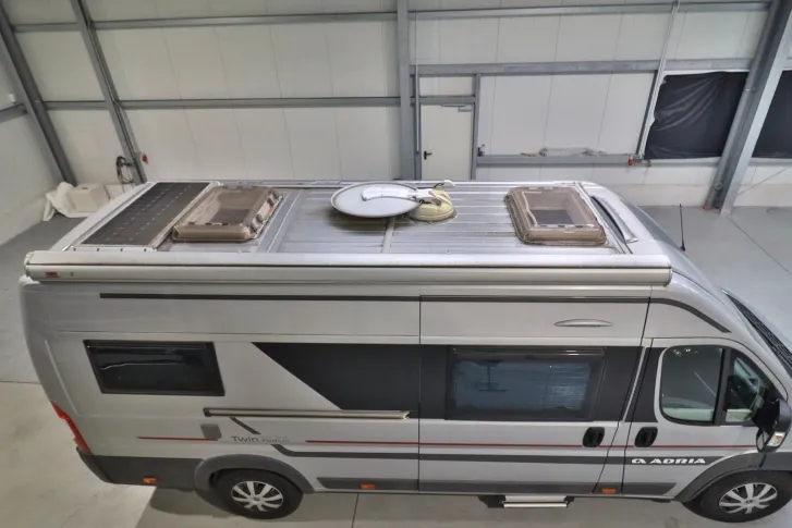 Fahrzeugbild Adria Twin 640 SLX Platinum/Einzelbetten/Klima/Solar #6