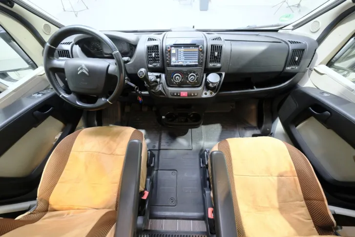 Fahrzeugbild Adria Twin 640 SLX Platinum/Einzelbetten/Klima/Solar #8