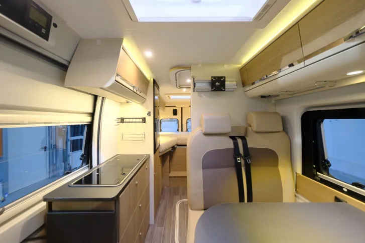 Fahrzeugbild Adria Twin 640 SLX Platinum/Einzelbetten/Klima/Solar #12