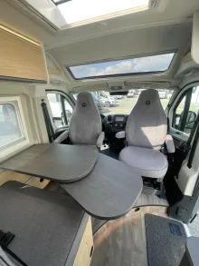 Fahrzeugbild Sunlight Cliff X 640 #10