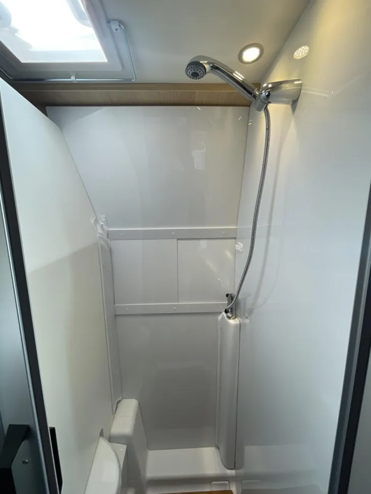 Fahrzeugbild Sunlight Cliff X 640 #18