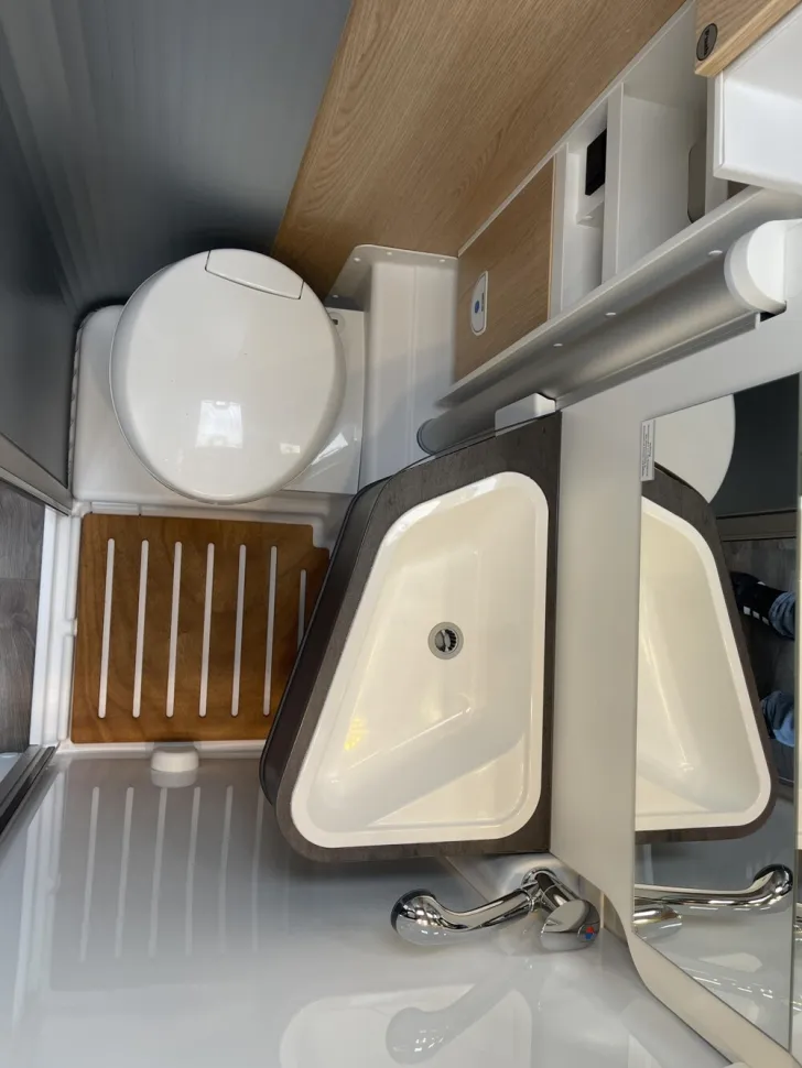 Fahrzeugbild Sunlight Cliff X 640 #19