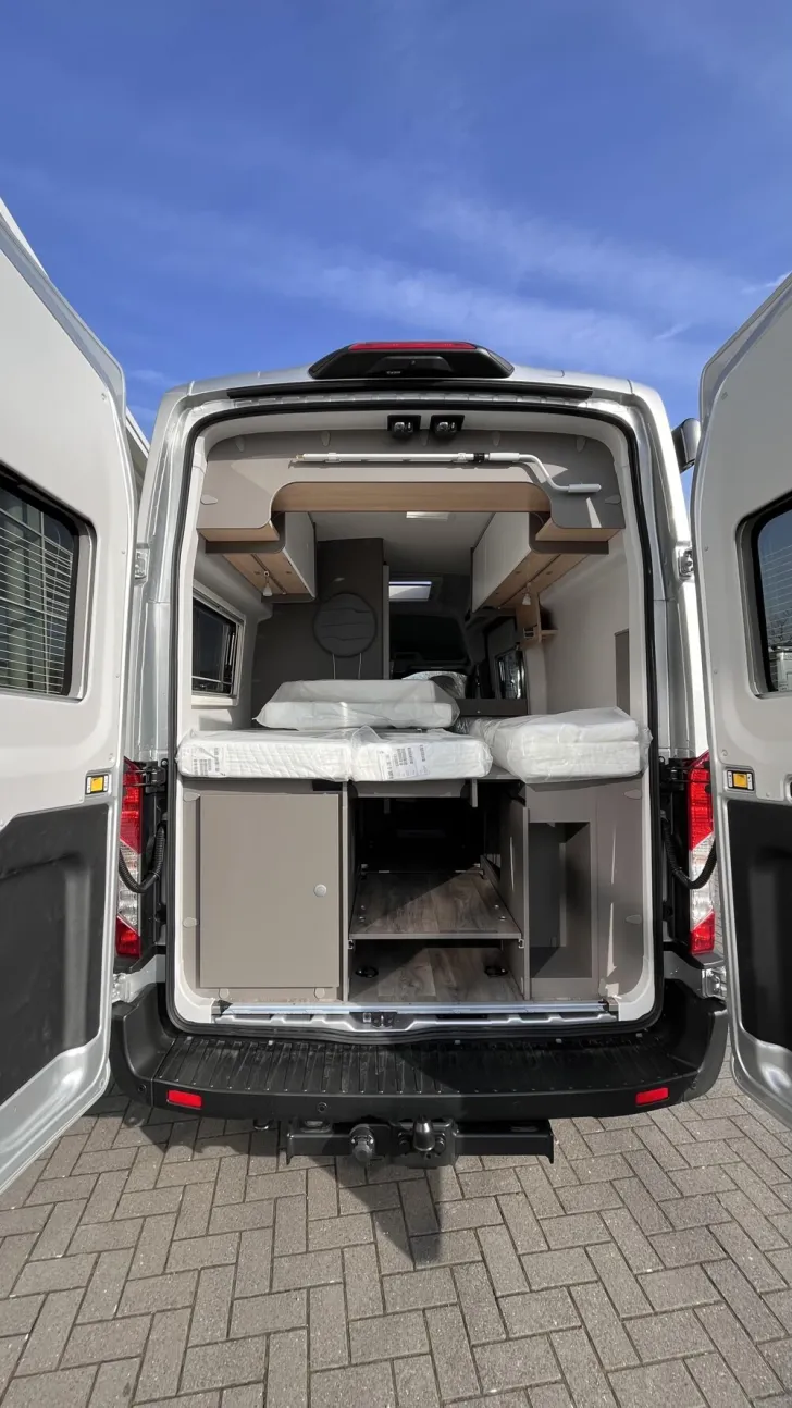 Fahrzeugbild LMC Innovan Ford 592 #6