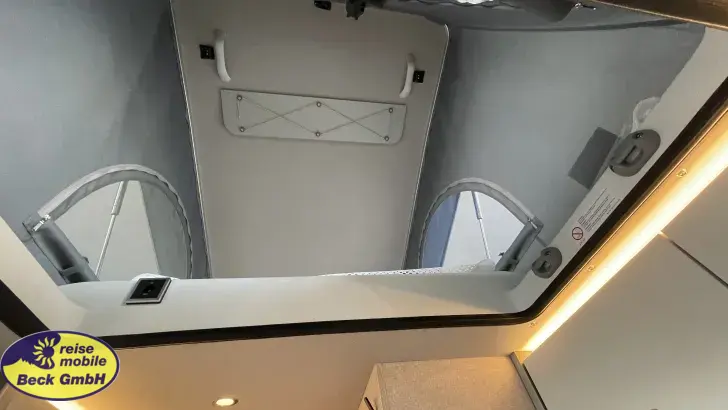 Fahrzeugbild Hymer Camper Van Grand Canyon S CrossOver Beck GCS 26 #10