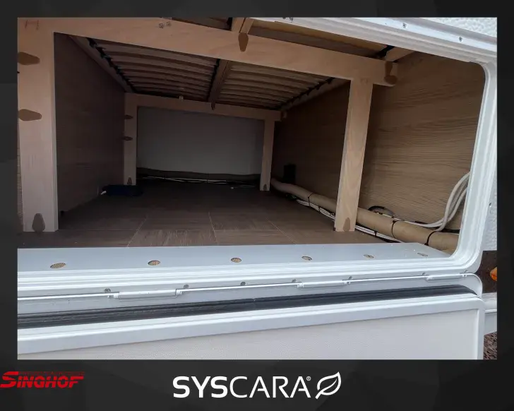 Fahrzeugbild LMC Sassino 430 D #6