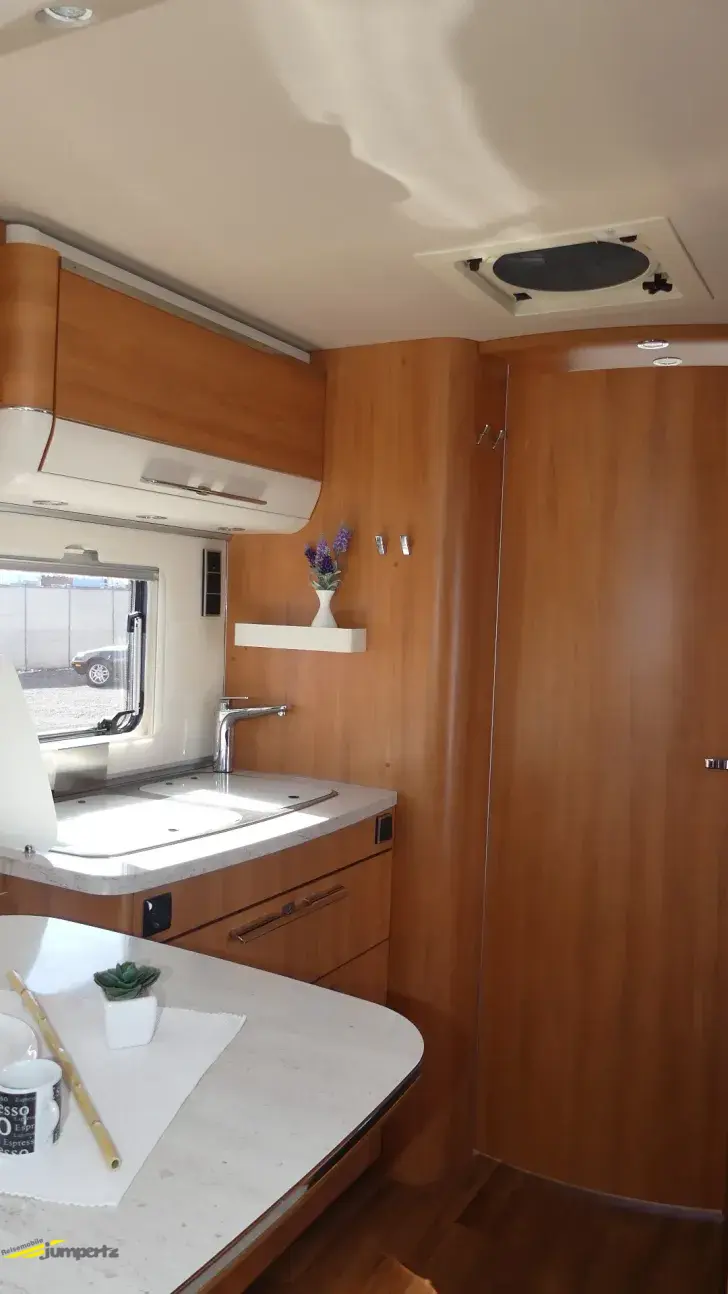 Fahrzeugbild Hymer Duo Mobil 534 Rundsitzgruppe #9